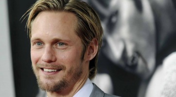 Ennyire izmos lett Alexander Skarsgard