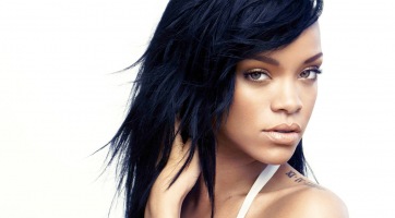 Ennyit Rihanna jó alakjáról