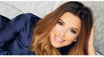 Eva Longoria csodás estéi ruhája kiemelte a színésznő bomba alakját
