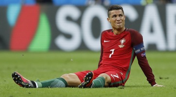 Ezúttal véradással jótékonykodott Cristiano Ronaldo