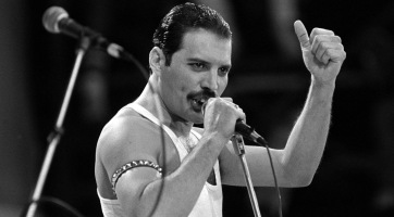 Film készül Freddie Mercury életéről