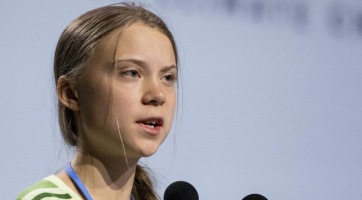 Greta Thunberg újra iskolapadba ült