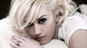 Gwen Stefani sminkterméken dolgozik