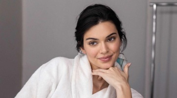 Gyerekkori fotót mutatott magáról Kendall Jenner