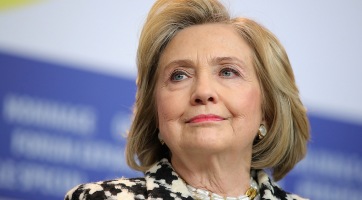 Gyerekkori képet mutatott Hillary Clinton