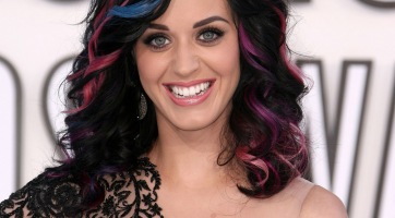 Hallgass bele Katy Perry legújabb dalába
