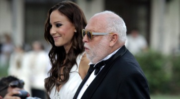 Hamarosan jöhet a baba Vajna Timiéknél