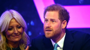 Harry herceg elsírta magát egy gálán