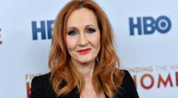 Hatalmas siker lett J.K. Rowling legújabb regénye