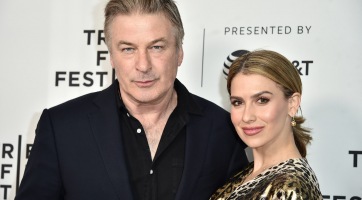 Hilaria Baldwin szülés utáni fotót posztolt