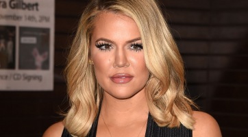 Hivatalos: kislányt vár Khloé Kardashian!