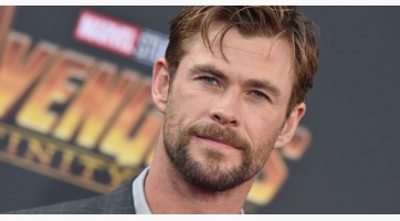 Így köszöntötték születésnapján Chris Hemswortht