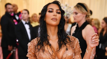Így nézett ki Kim Kardashian még a műtétek előtt