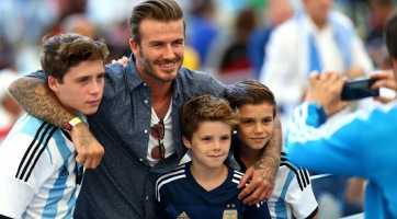 Így viccelődik David Beckham fia
