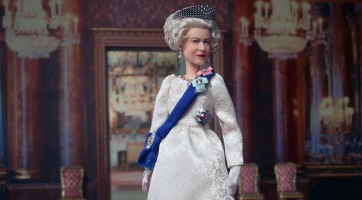 II. Erzsébet királynőről Barbie babát mintáztak