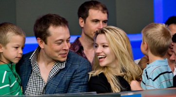 Immáron 10 gyermeke van Elon Musknak