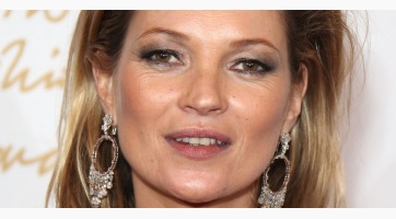 Ismét nagyon szörnyen fest Kate Moss