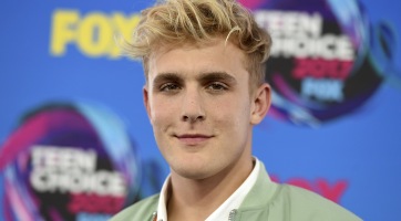 Jake Paul tagadta, hogy átverés lenne a koronavírus