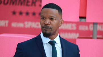 Jamie Foxx állítólag már hetek óta otthon lábadozik
