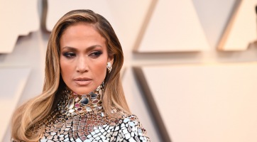 Jennifer Lopez újra megmutatta bombatestét