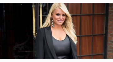 Jessica Simpson megünnepelte, hogy 4 éve tiszta
