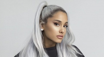 Jól helyretette egy rajongóját Ariana Grande