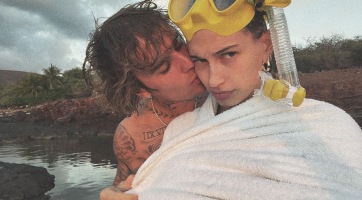 Justin Bieber így köszöntötte születésnapos szerelmét!