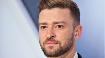 Justin Timberlake kisfiával pózolt