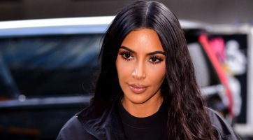 Kim Kardashian a japán Vogue címlapján