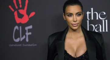 Kim Kardashian végre megmutatta kisfiát