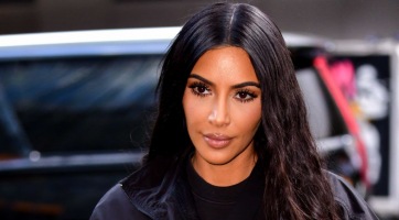 Kim Kardashiant az új hobbja miatt oltja az internet