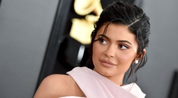 Kylie Jenner házában ilyen koszos a fal! Vagy mégsem?