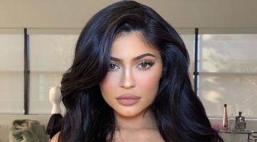 Kylie Jenner hisz a hagyományőrzésben, amit kislányának is át akar adni