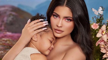 Kylie Jenner kislánya betöltötte a 3. életévét