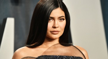 Kylie Jenner megváltoztatta a kisfia nevét