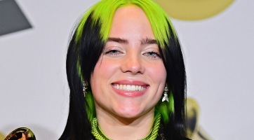 Lezáródott Billie Eilish zaklatási ügye