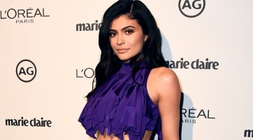 Már fülbevalója is van Kylie Jenner kisbabájának
