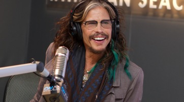 Máris összeköltözött fiatal barátnőjével Steven Tyler