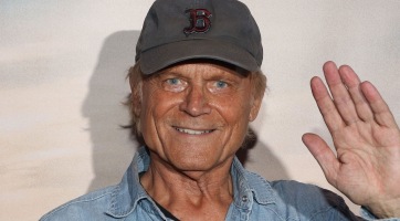Megható fotókat osztott meg a múltból Terence Hill