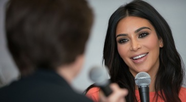 Megint alakja miatt magyarázkodhat Kim Kardashian