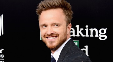 Megszületett Aaron Paul első gyermeke