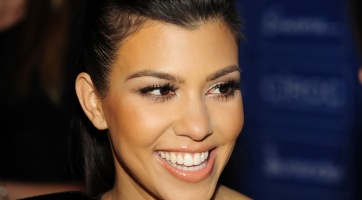 Megszületett Kourtney Kardashian fia