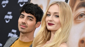 Megszületett Sophie Turner és Joe Jonas kisbabája