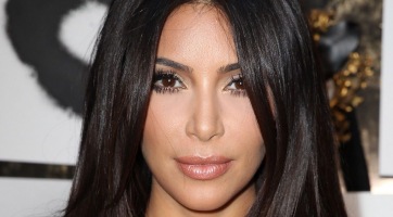 Megtalálták Kim Kardashian egyik ellopott ékszerét