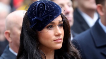 Méregdrága kabátban jelent meg Meghan hercegné