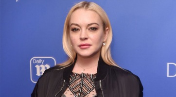 Meztelenül ünnepelte születésnapját Lindsay Lohan