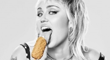 Miley Cyrus lett a Magnum új arca