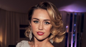 Miley Cyrus otthona is tűz martalékává vált