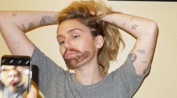 Miley Cyrus szakállas képeket posztolt 