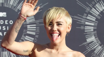 Miley Cyrus-t még a macskája sem szereti